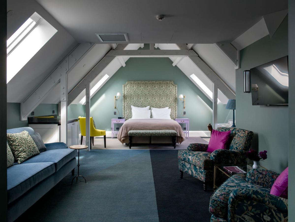 The Observatory Hotel Christchurch Kültér fotó The suite at The Old Bank