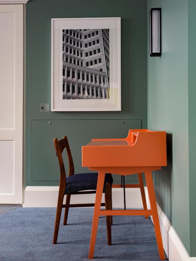 The Observatory Hotel Christchurch Kültér fotó A small desk in a home office